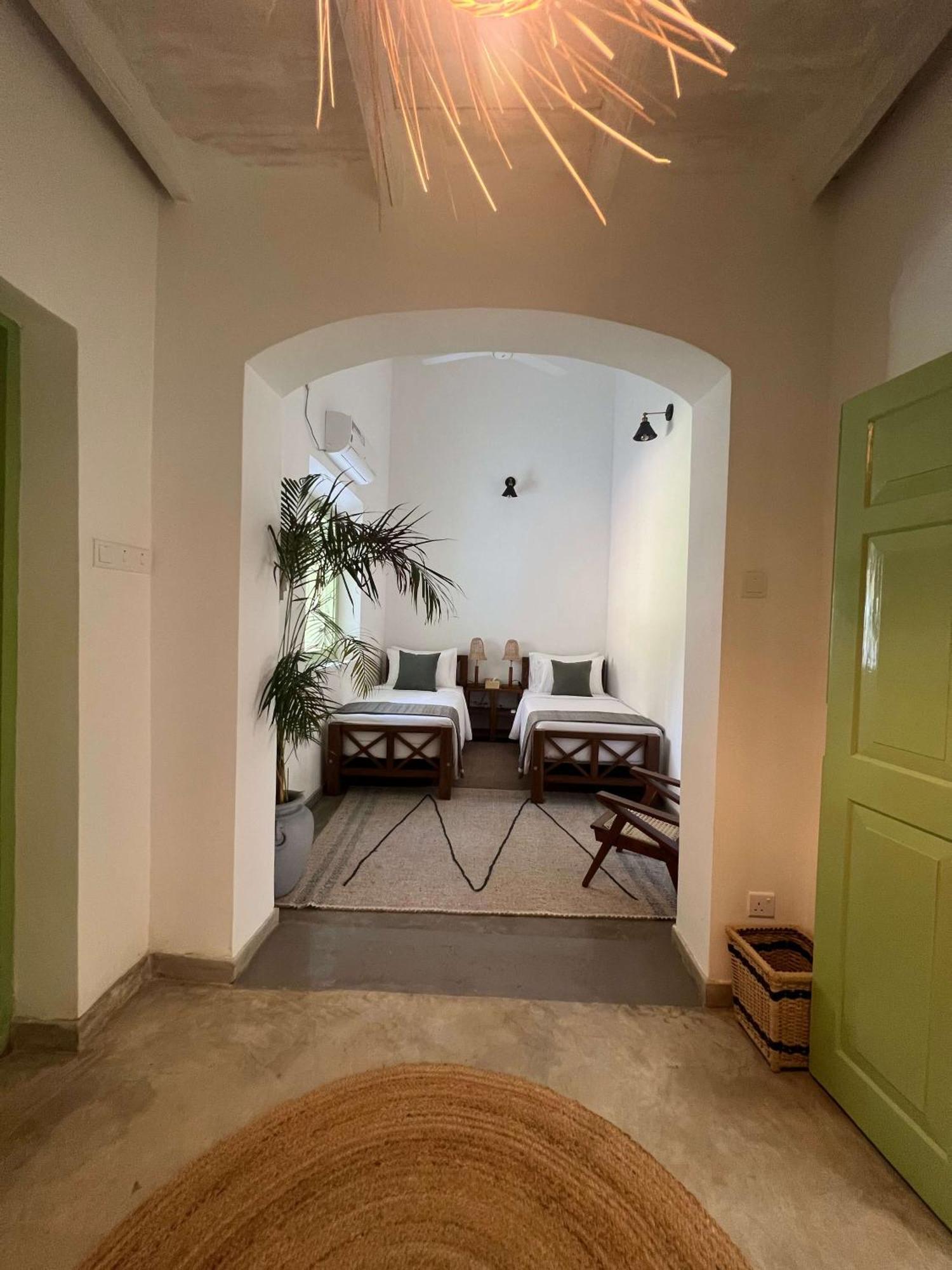 Zen House Hotel Ahangama Room photo
